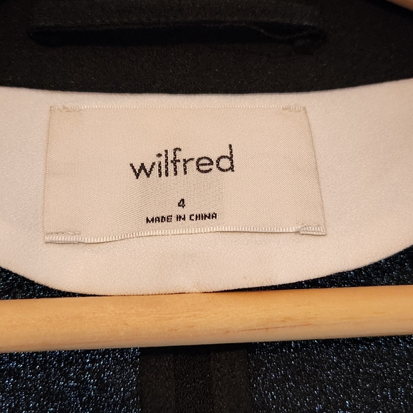 Aritzia Wilfred Chevalier Blazer in Black - Picture 5 of 8